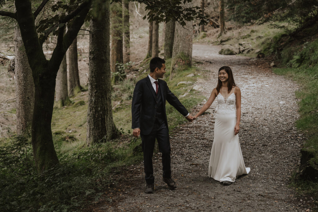 An elopement photographer capturing a wedding in the Lake District