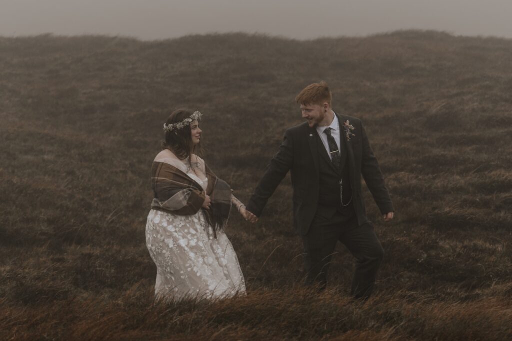 Scotland elopement photographer capturing a couple eloping on the Isle of Skye