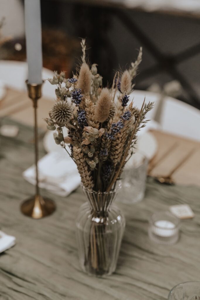 Dried flowers during the Isle of Mull elopement