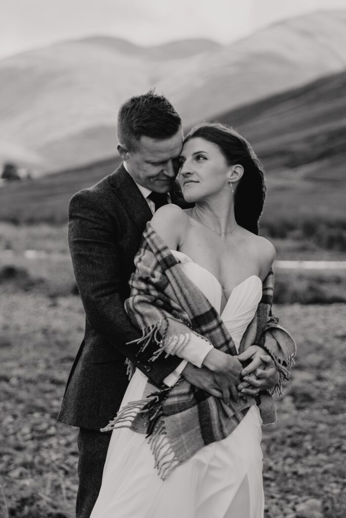 A couple during their Isle of Mull elopement