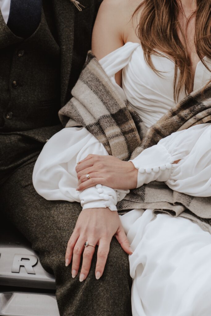 Small moments during a Scotland elopement